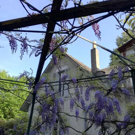 Le Clos Sainte Anne לינה וארוחת בוקר
