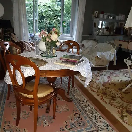 Le Clos Sainte Anne Bed & Breakfast *