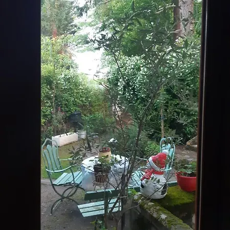 Le Clos Sainte Anne לינה וארוחת בוקר
