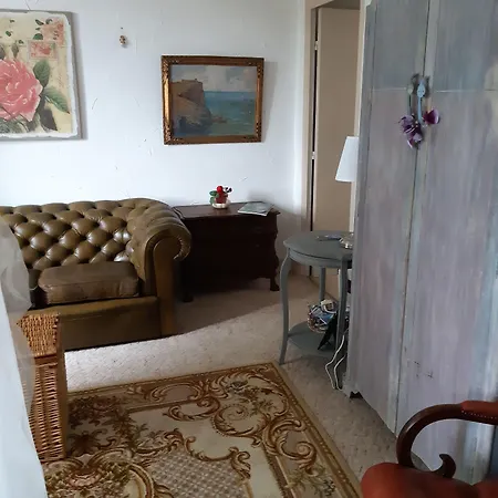 Le Clos Sainte Anne לינה וארוחת בוקר